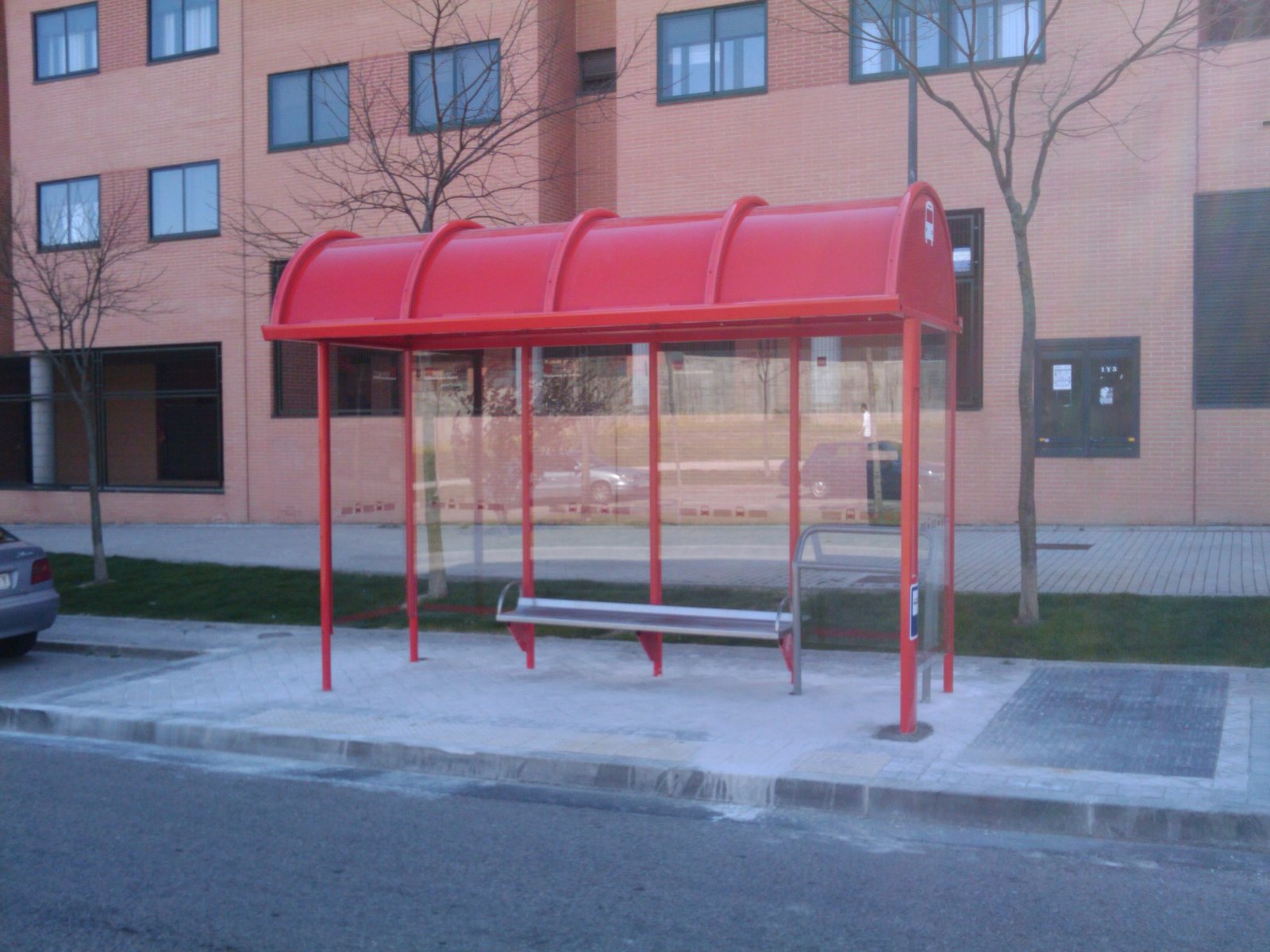 2010-04-07-marquesina-calle-mostoles-en-leganes 2010-04-07-marquesina-calle-mostoles-en-leganes